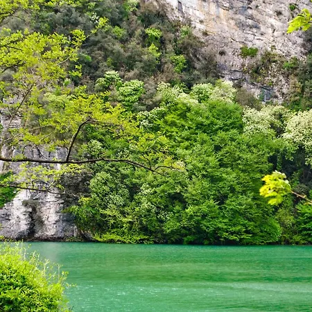 4 Bedroom Beautiful In Fivizzano *