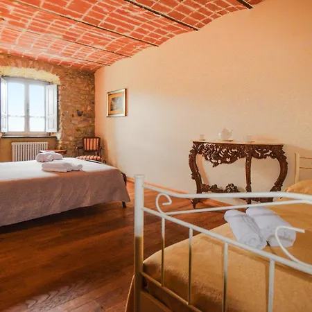 Holiday home 4 Bedroom Pet Friendly In Fivizzano