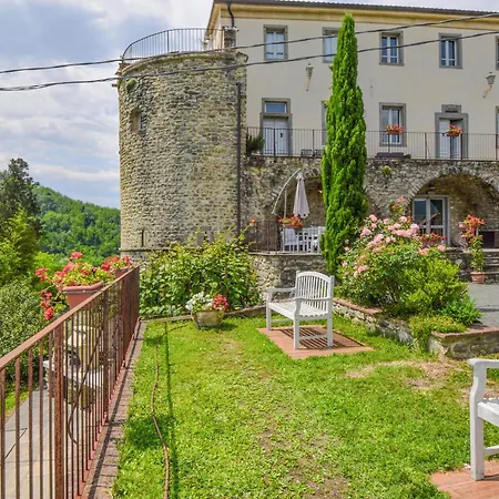 4 Bedroom Pet Friendly In Fivizzano Rometta